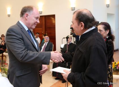 Embajadores presentan credenciales en una Nicaragua que quiere paz