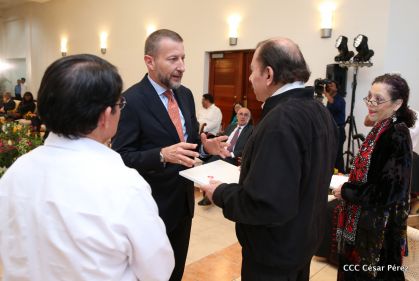 Embajadores presentan credenciales en una Nicaragua que quiere paz