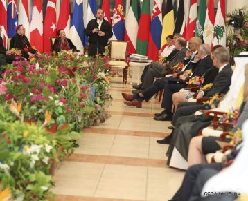 Embajadores presentan credenciales en una Nicaragua que quiere paz