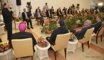 Embajadores presentan credenciales en una Nicaragua que quiere paz