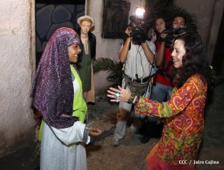 Compañera Rosario supervisa avances en instalación del Belén en Parque Luis Alfonso Velásquez