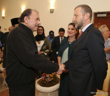 Embajadores presentan credenciales en una Nicaragua que quiere paz