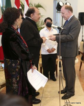 Embajadores presentan credenciales en una Nicaragua que quiere paz
