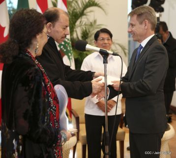 Embajadores presentan credenciales en una Nicaragua que quiere paz