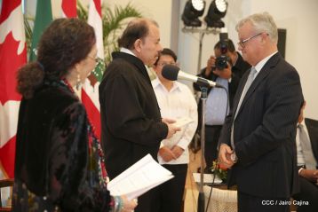 Embajadores presentan credenciales en una Nicaragua que quiere paz
