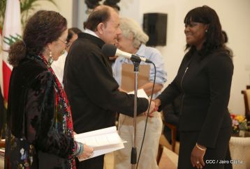 Embajadores presentan credenciales en una Nicaragua que quiere paz