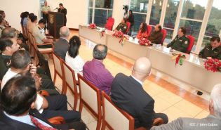 Daniel clausura IX Curso Anual en Defensa y Seguridad del Ejército