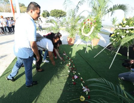 ¡Qué viva el ejemplo de dignidad y valentía de Augusto Nicolás C. Sandino!