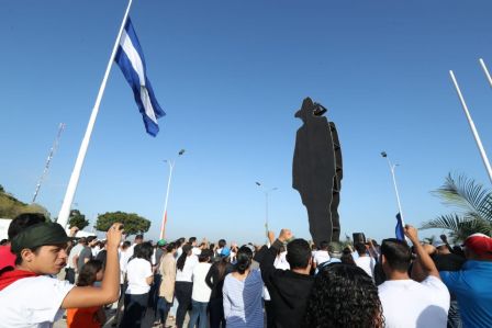 ¡Qué viva el ejemplo de dignidad y valentía de Augusto Nicolás C. Sandino!