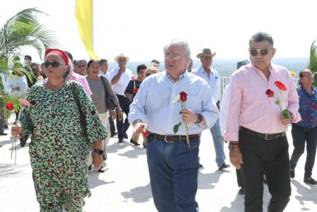 ¡Qué viva el ejemplo de dignidad y valentía de Augusto Nicolás C. Sandino!