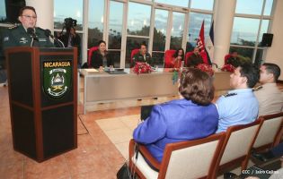 Daniel clausura IX Curso Anual en Defensa y Seguridad del Ejército