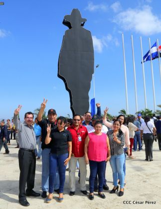 ¡Qué viva el ejemplo de dignidad y valentía de Augusto Nicolás C. Sandino!