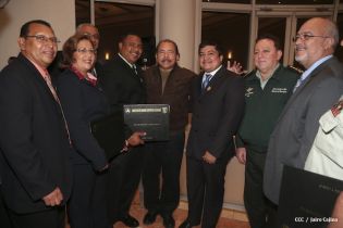 Daniel clausura IX Curso Anual en Defensa y Seguridad del Ejército