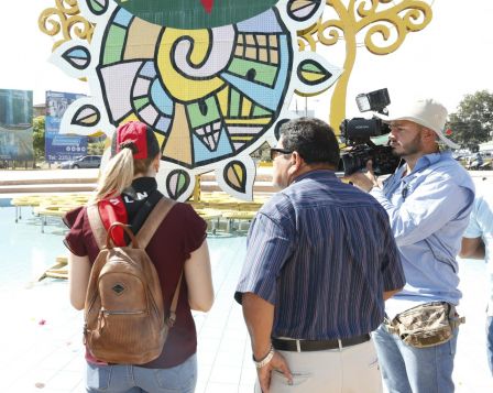 Comandante Eterno de la Patria Grande, el Hombre, el Ser Humano del Amor Gigante, Hugo Chávez Frías