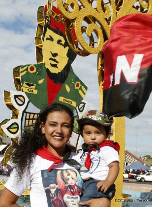 Comandante Eterno de la Patria Grande, el Hombre, el Ser Humano del Amor Gigante, Hugo Chávez Frías