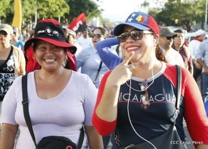 Comandante Eterno de la Patria Grande, el Hombre, el Ser Humano del Amor Gigante, Hugo Chávez Frías