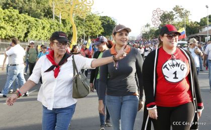 Comandante Eterno de la Patria Grande, el Hombre, el Ser Humano del Amor Gigante, Hugo Chávez Frías