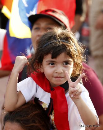 Comandante Eterno de la Patria Grande, el Hombre, el Ser Humano del Amor Gigante, Hugo Chávez Frías
