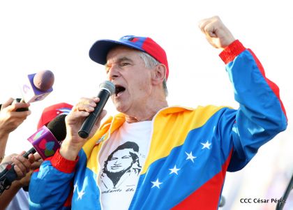 Comandante Eterno de la Patria Grande, el Hombre, el Ser Humano del Amor Gigante, Hugo Chávez Frías