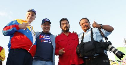 Comandante Eterno de la Patria Grande, el Hombre, el Ser Humano del Amor Gigante, Hugo Chávez Frías