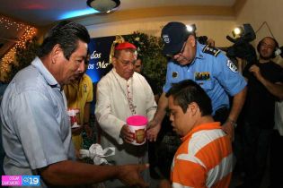 Familias acompañan al Cardenal Miguel en celebración de la Inmaculada Concepción de María
