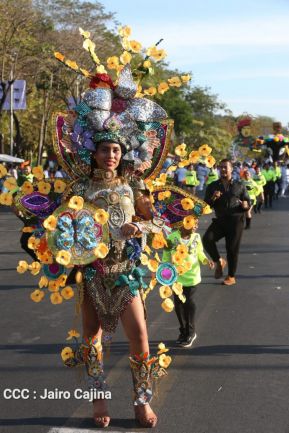 Carnaval por el Bicentenario de Managua