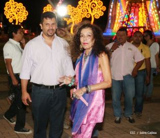 Compañera Rosario supervisa instalación de Ciudad Belén y Parque de la Niñez Feliz  