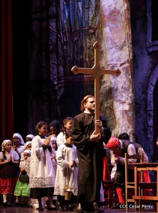 Espectacular cierre del festival de la ópera lírica