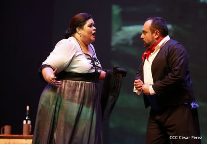 Espectacular cierre del festival de la ópera lírica
