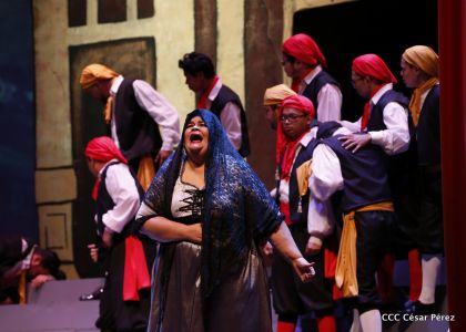 Espectacular cierre del festival de la ópera lírica