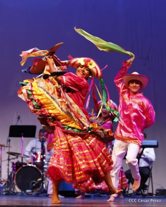 Entrega de la orden municipal año del bicentenario de la Real Villa de Managua 1819-2019