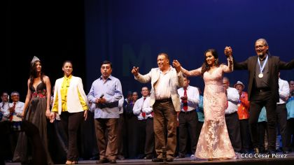 Entrega de la orden municipal año del bicentenario de la Real Villa de Managua 1819-2019
