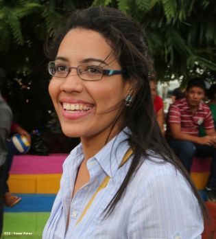 Miles asisten a la celebración de la Purísima Acuática