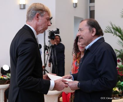 Presentación de Cartas Credenciales de 13 embajadores de países hermanos