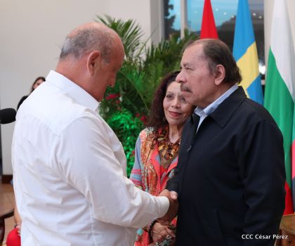 Presentación de Cartas Credenciales de 13 embajadores de países hermanos