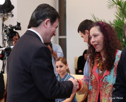 Presentación de Cartas Credenciales de 13 embajadores de países hermanos