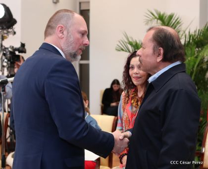 Presentación de Cartas Credenciales de 13 embajadores de países hermanos