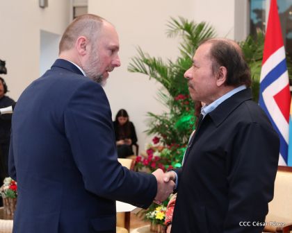 Presentación de Cartas Credenciales de 13 embajadores de países hermanos