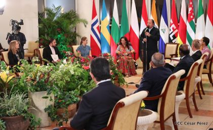 Presentación de Cartas Credenciales de 13 embajadores de países hermanos