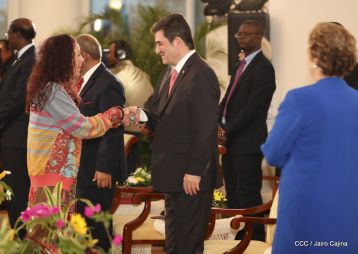 Presentación de Cartas Credenciales de 13 embajadores de países hermanos