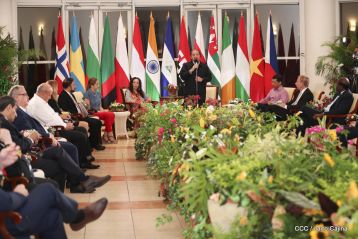 Presentación de Cartas Credenciales de 13 embajadores de países hermanos