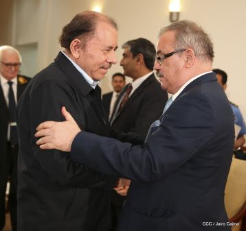 Presentación de Cartas Credenciales de 13 embajadores de países hermanos