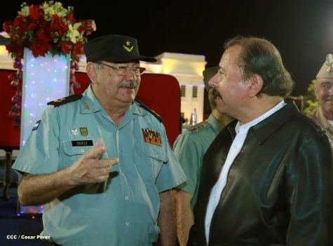 Daniel y Rosario presiden XVIII acto de graduación de cadetes del Ejército