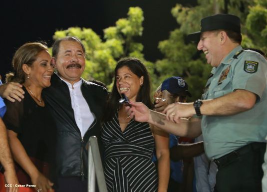 Daniel y Rosario presiden XVIII acto de graduación de cadetes del Ejército