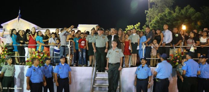 Daniel y Rosario presiden XVIII acto de graduación de cadetes del Ejército
