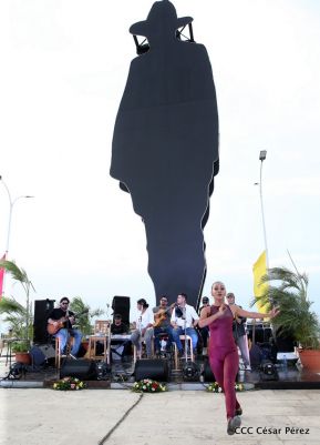 Acto en homenaje del Día de la Dignidad Nacional