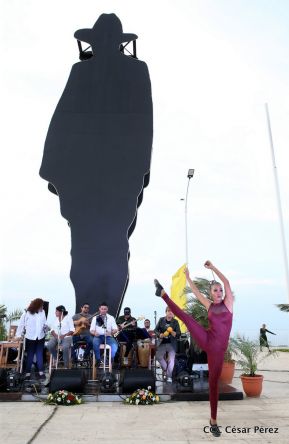 Acto en homenaje del Día de la Dignidad Nacional