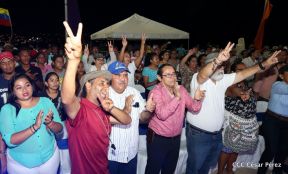Acto en homenaje del Día de la Dignidad Nacional