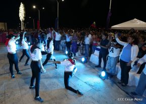 Acto en homenaje del Día de la Dignidad Nacional