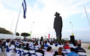 Acto en homenaje del Día de la Dignidad Nacional
